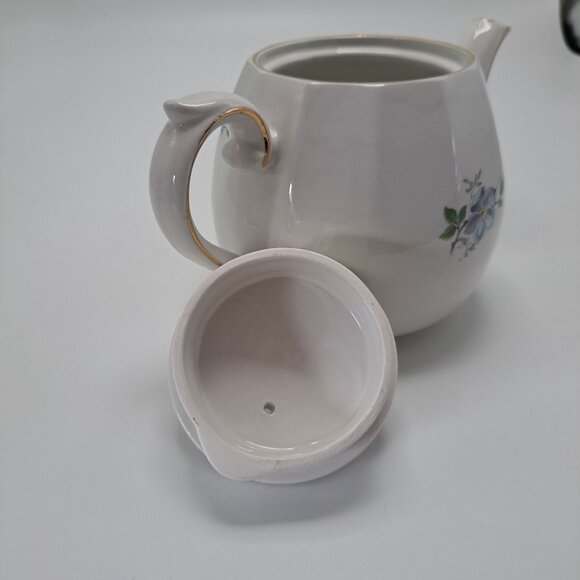 Vintage Ellgreave Genuine Ironstone Floral Teapot With Gold Trim - Picture 10 of 16